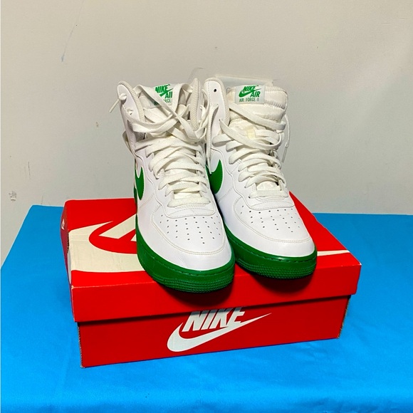 Men’s Nike Hightop Air Force 1 color green and white US size 10 - Picture 7 of 10